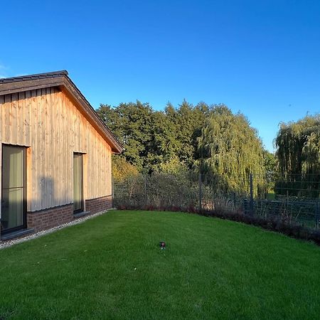 Ferienhaus Auszeit Mit Sauna Schwarz Exteriör bild