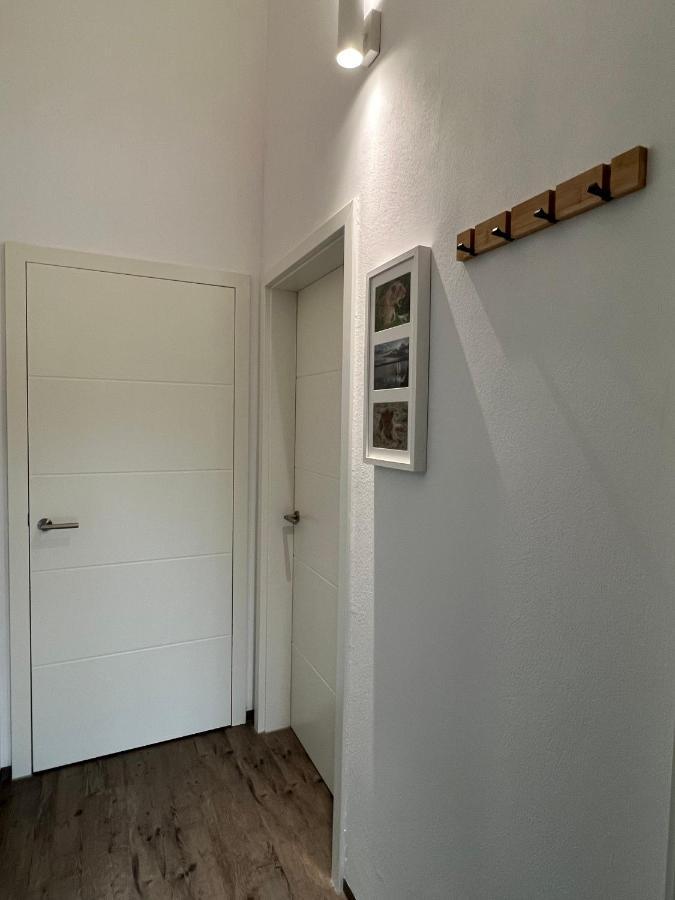 Ferienhaus Auszeit Mit Sauna Schwarz Exteriör bild