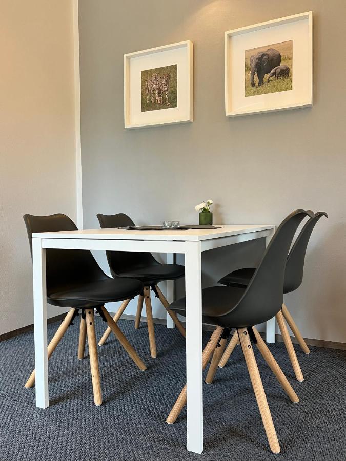 Ferienhaus Auszeit Mit Sauna Schwarz Exteriör bild