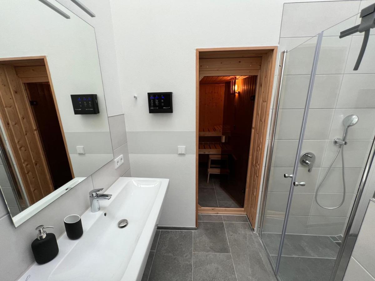 Ferienhaus Auszeit Mit Sauna Schwarz Exteriör bild