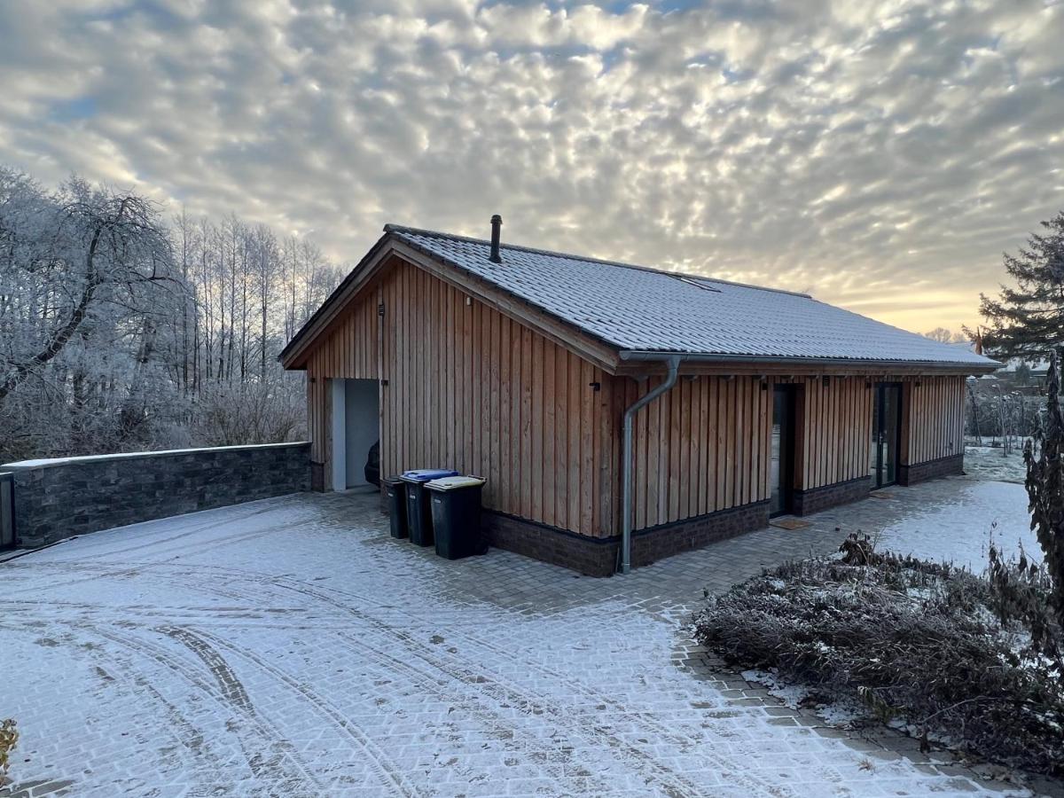 Ferienhaus Auszeit Mit Sauna Schwarz Exteriör bild